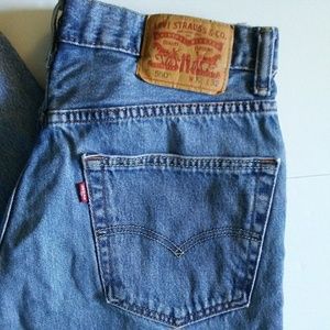 Levi's 550 light wash relaxed fit jeans